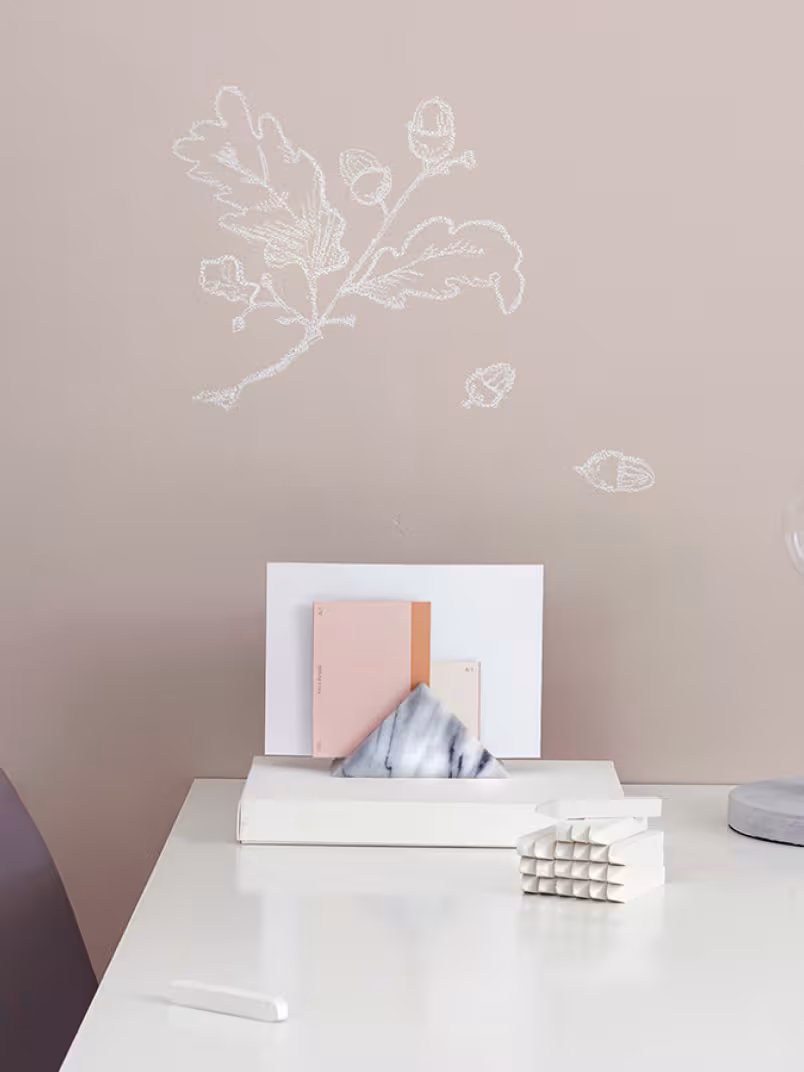 Express yourself with the blackboard paint