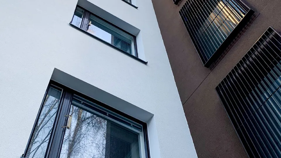 Mineralinių fasadų dažymas