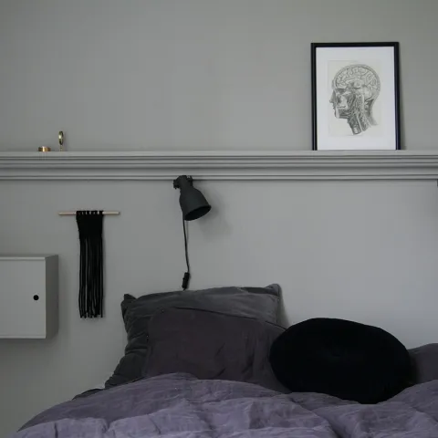 Ideas for the bedroom: paint the walls and nightstand in matching shades