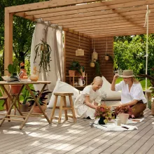 Black fishbone terrace