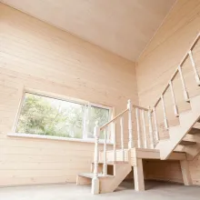Wooden_stairs