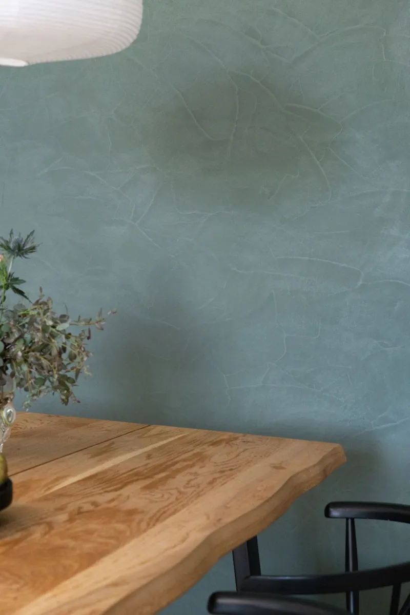 Wall painted with Tunto hieno